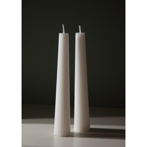 Свеча конусная рифленая 3,5 см/22,5 см белый